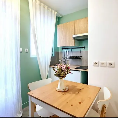☆ 2' De Montmartre☆ Studio Acces Cour * Paris